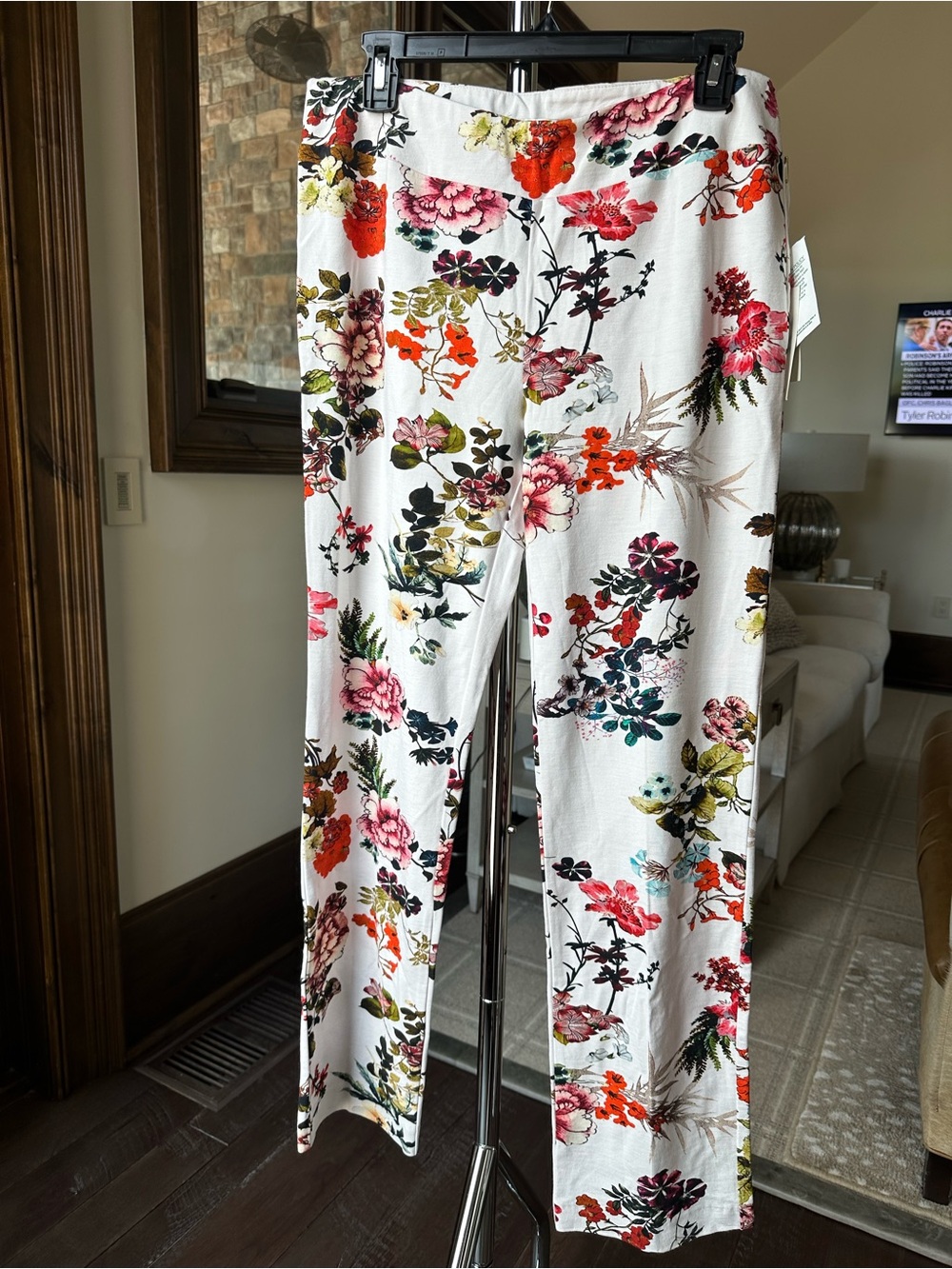 Floral Print White stretchy straight leg Pants